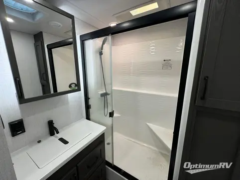 2025 Palomino Columbus 380RL RV Photo 3
