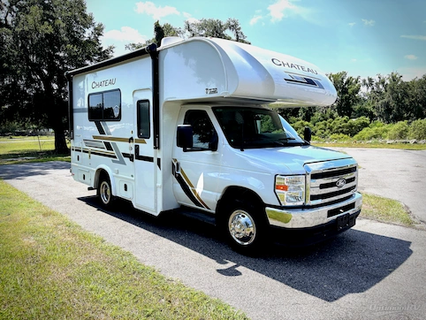 Used 2026 Thor Chateau 19X Featured Photo