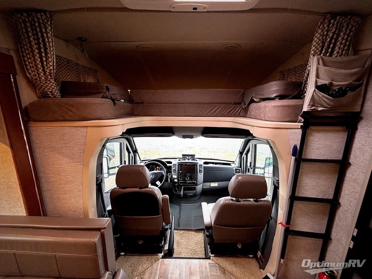 2017 Winnebago View 24J Photo 12