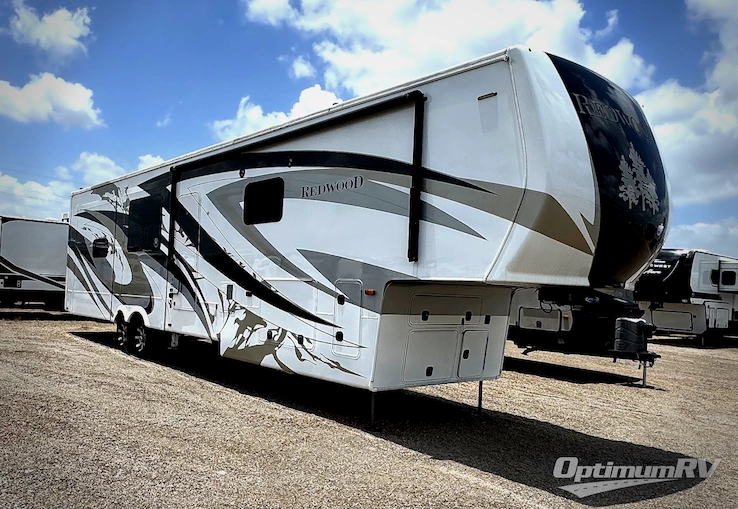 2021 Redwood Redwood 4001LK RV Photo 1