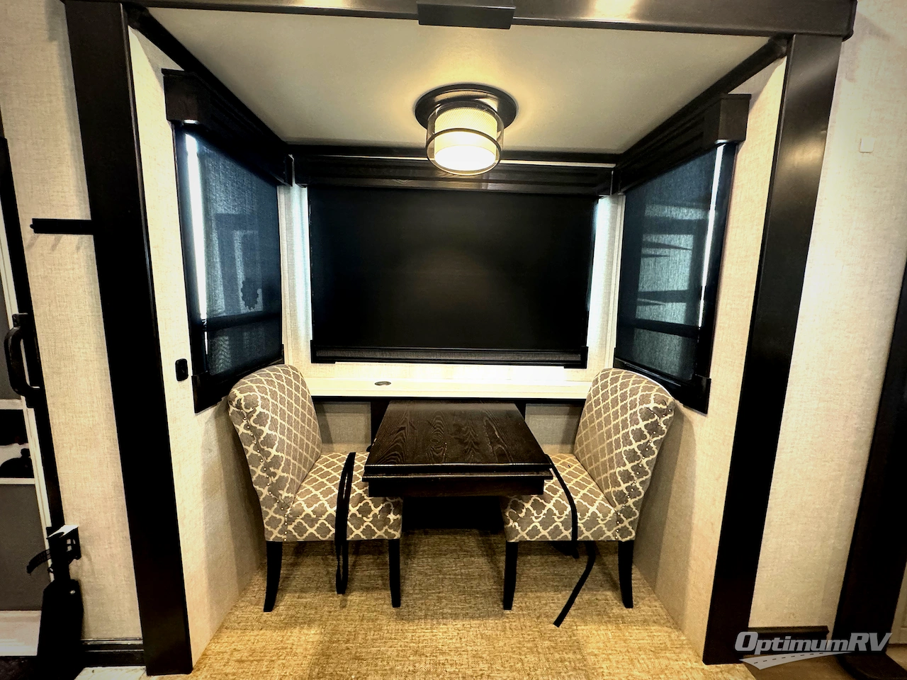 2021 Redwood Redwood 4001LK Photo 4