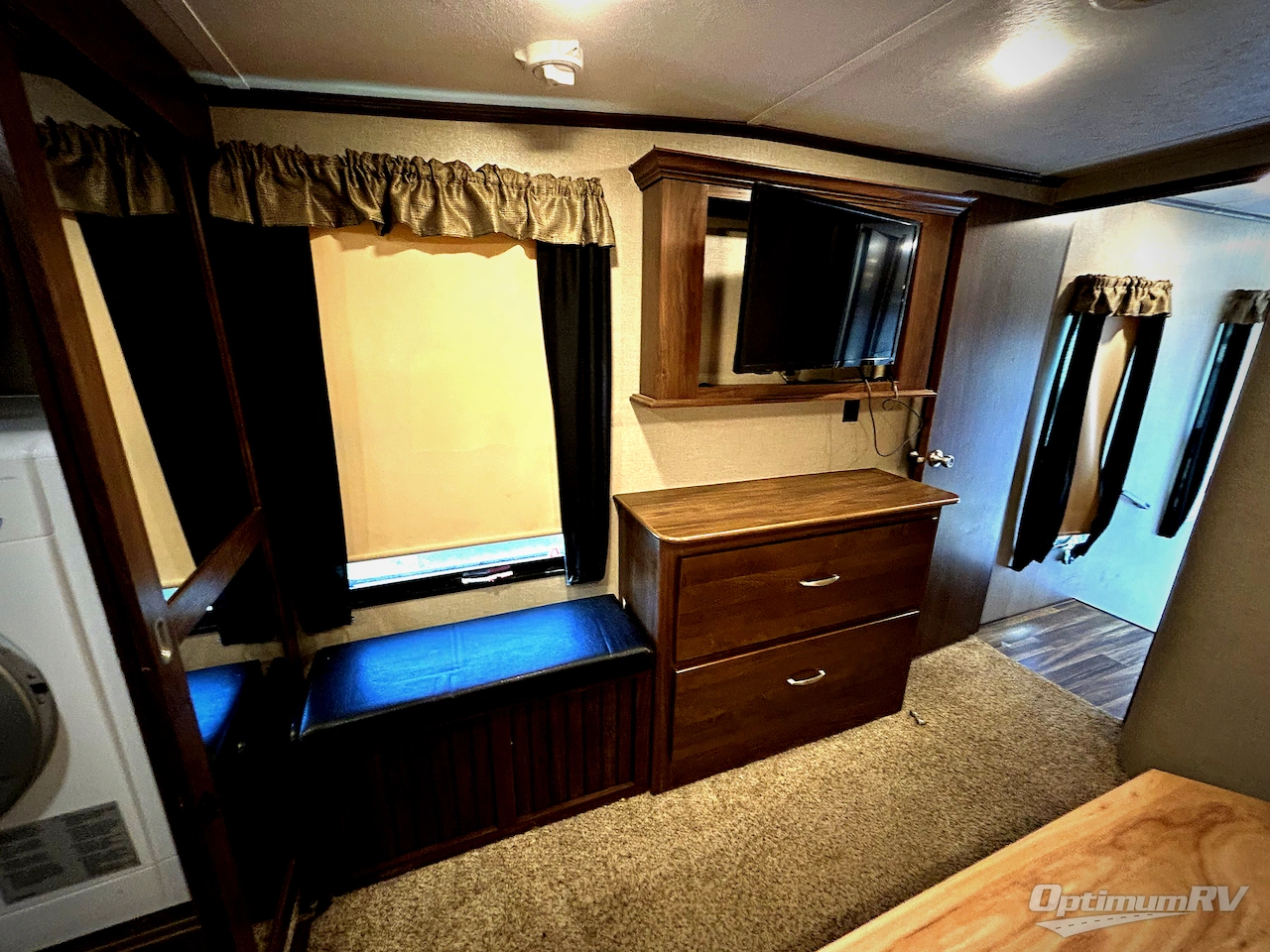 2018 Keystone Montana High Country 370BR Photo 12