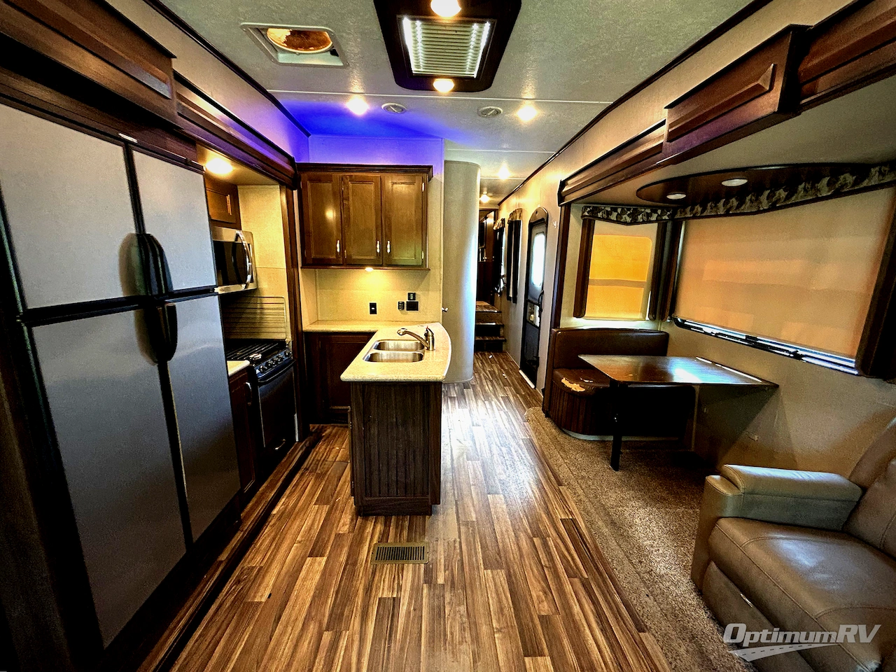 2018 Keystone Montana High Country 370BR Photo 5