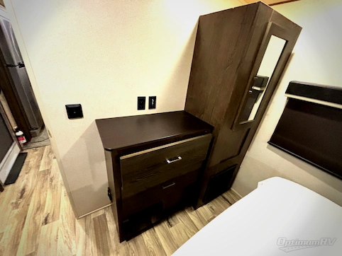 2018 Forest River Salem Hemisphere Lite 272RL RV Photo 3