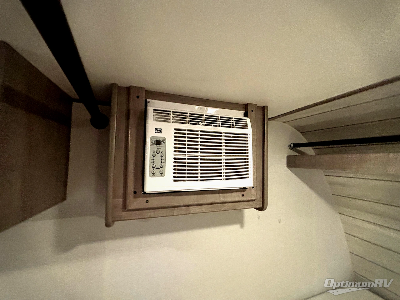 2024 Dutchmen Coleman 17B Photo 8