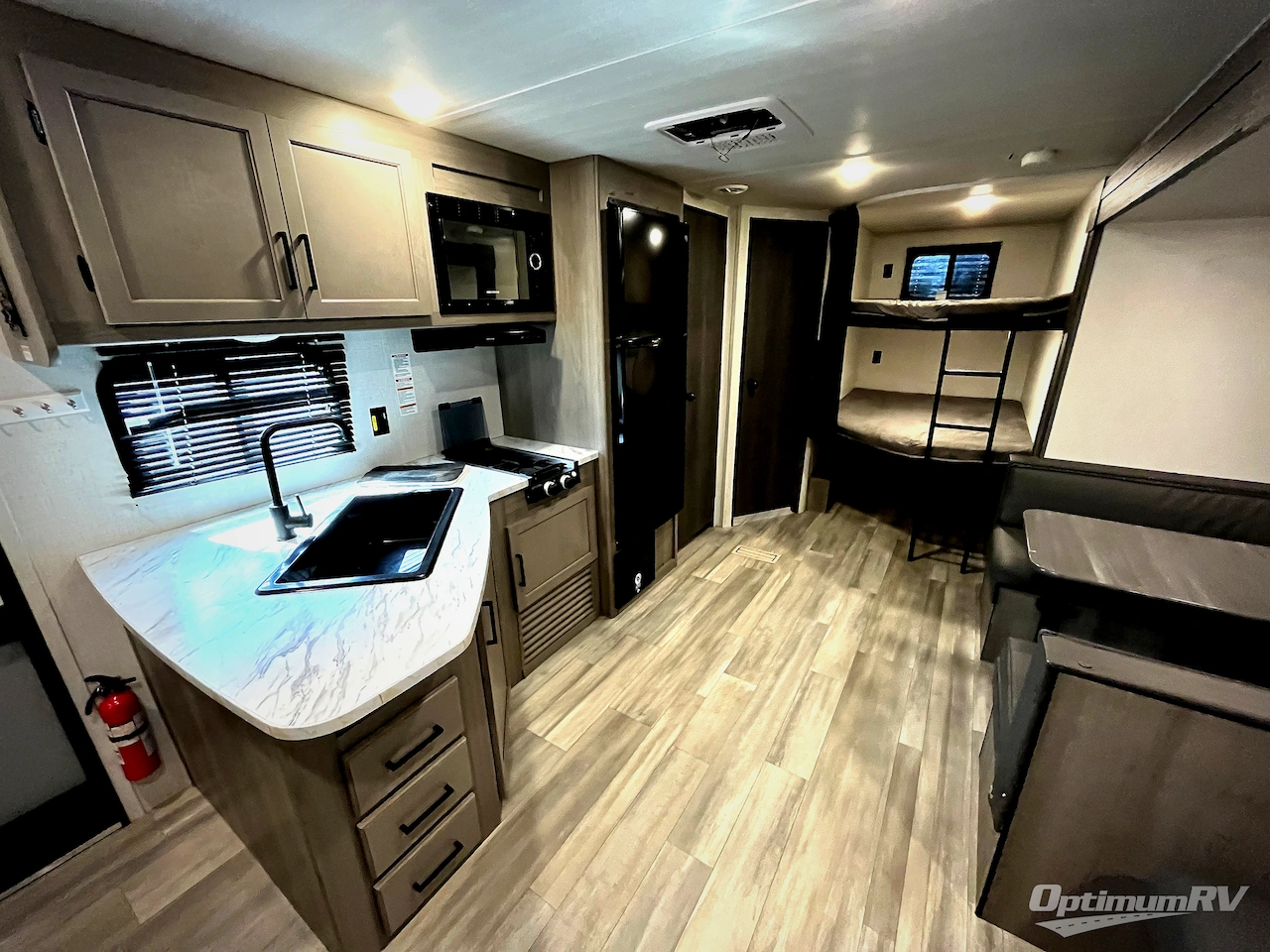 2024 Keystone Hideout Sport 261BH Photo 6