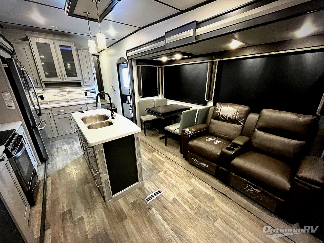 2021 Keystone Montana High Country 331RL Photo 7