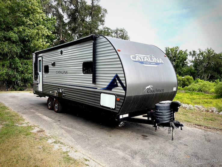 2023 Coachmen Catalina Summit Series 8 231MKS RV Photo 1