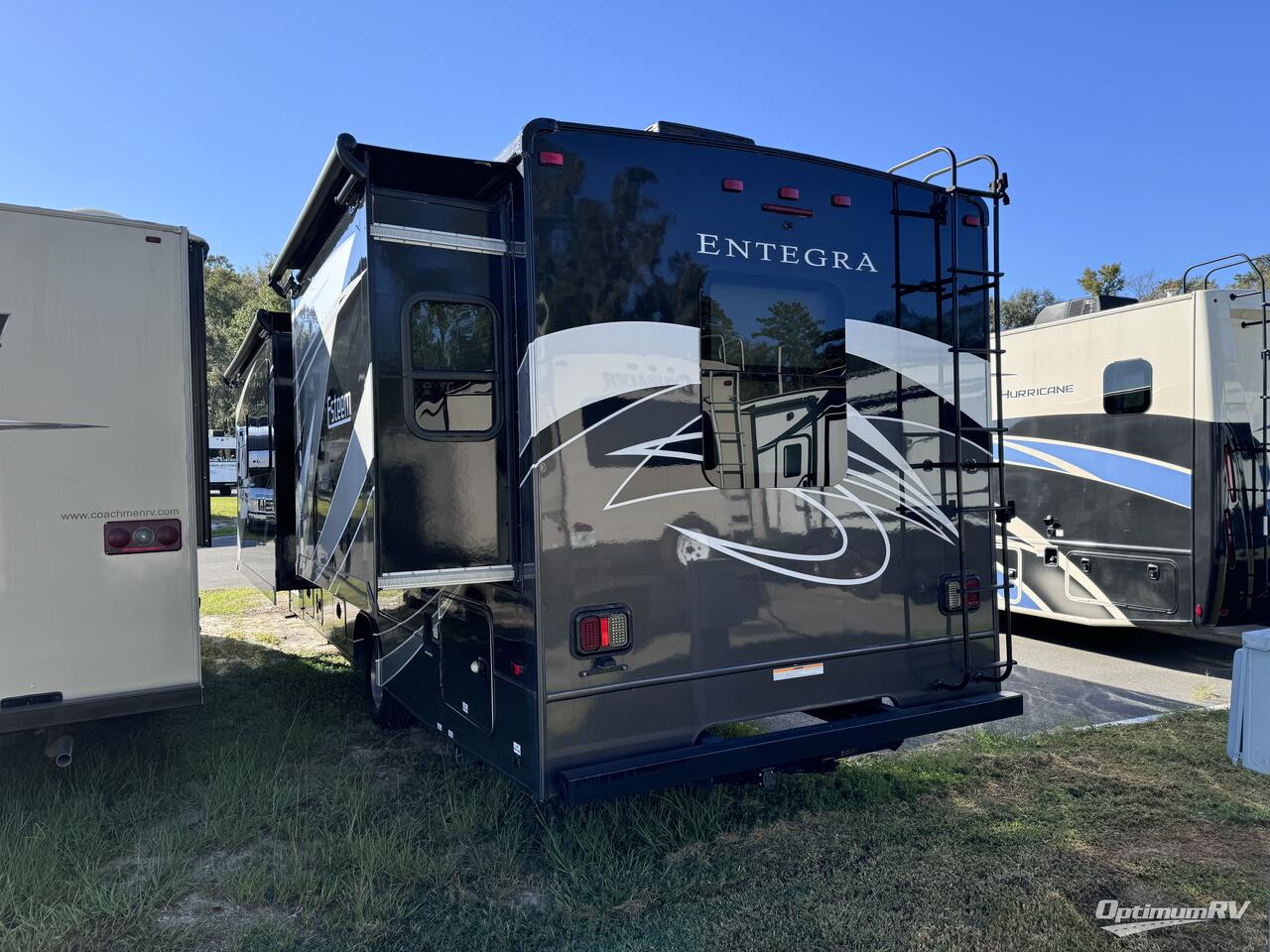 2022 Entegra Esteem 29V Photo 2