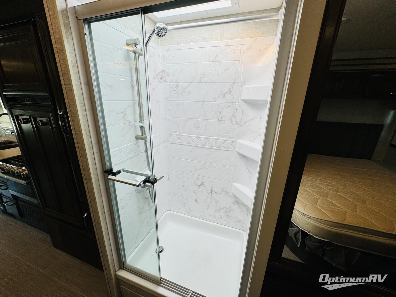 2022 Entegra Esteem 29V Photo 15