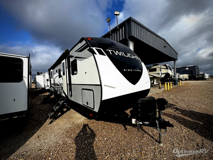 2021 Cruiser Twilight Signature TWS 3300 RV Photo 1