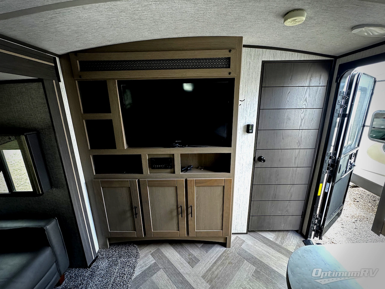 2021 Cruiser Twilight Signature TWS 3300 Photo 6