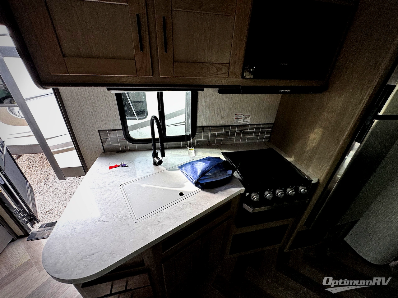 2021 Cruiser Twilight Signature TWS 3300 Photo 8