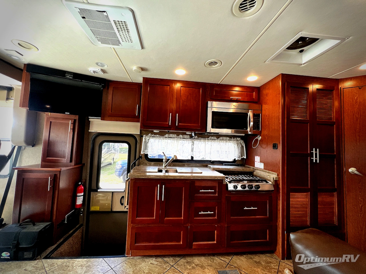 2015 Forest River Legacy SR 300 360RB Photo 10