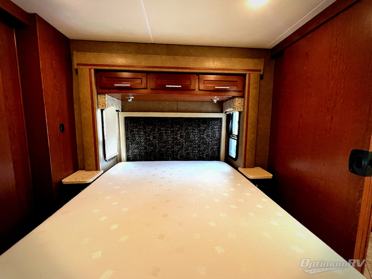 2015 Forest River Legacy SR 300 360RB Photo 19