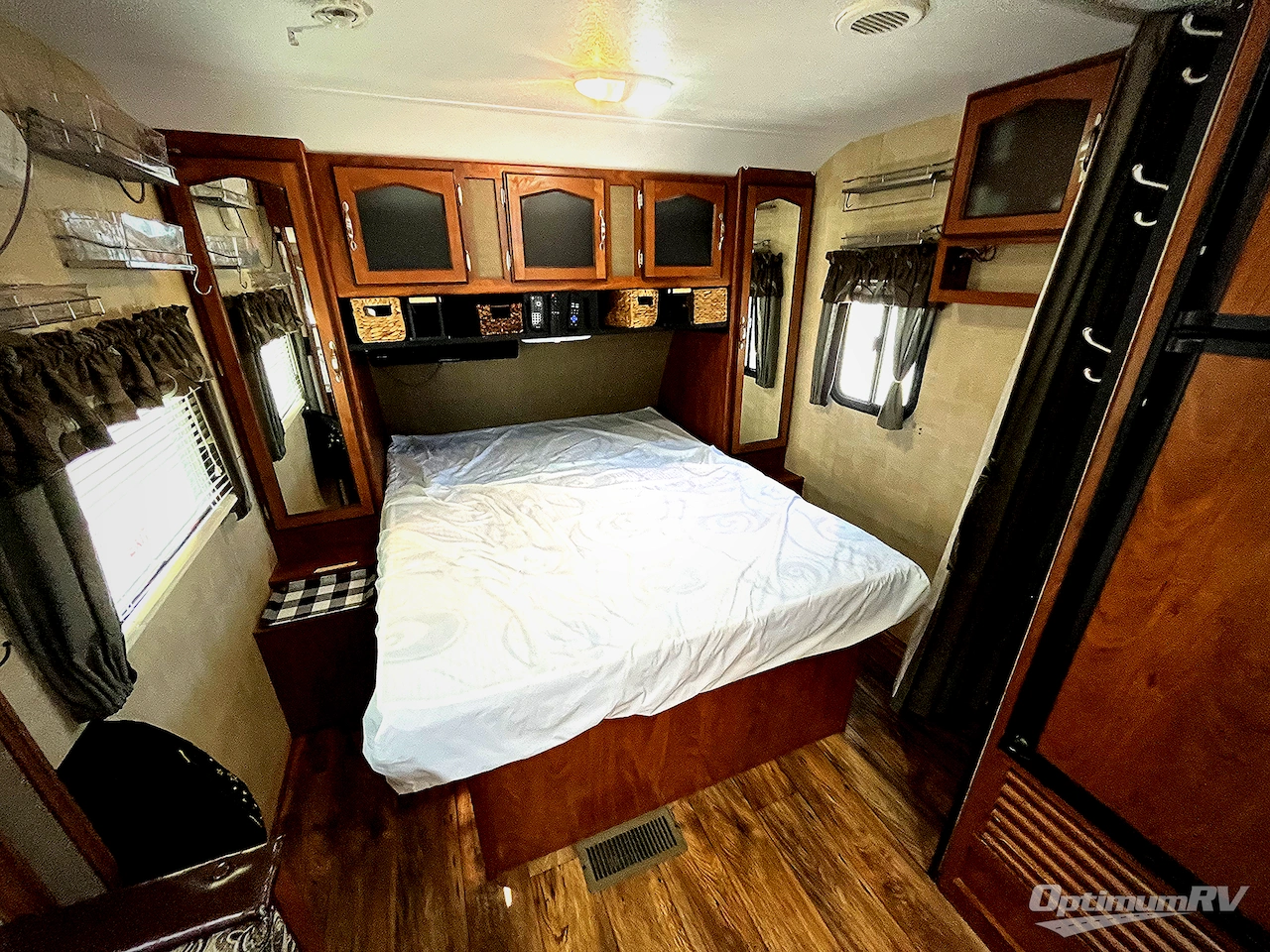 2014 Keystone Passport 2100RBWE Grand Touring Photo 17