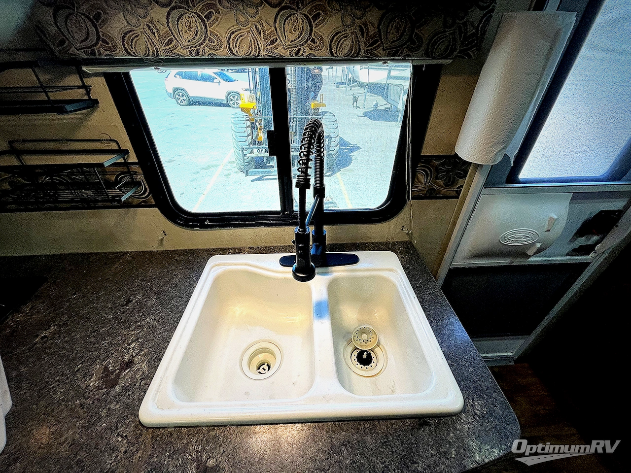 2014 Keystone Passport 2100RBWE Grand Touring Photo 10