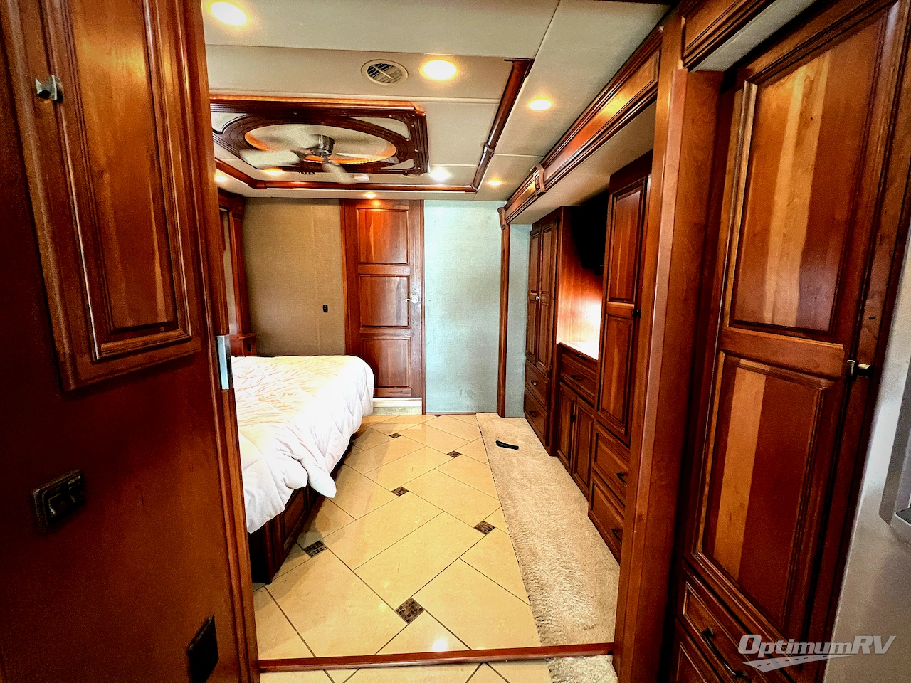 2014 Itasca Ellipse 42QD Photo 17