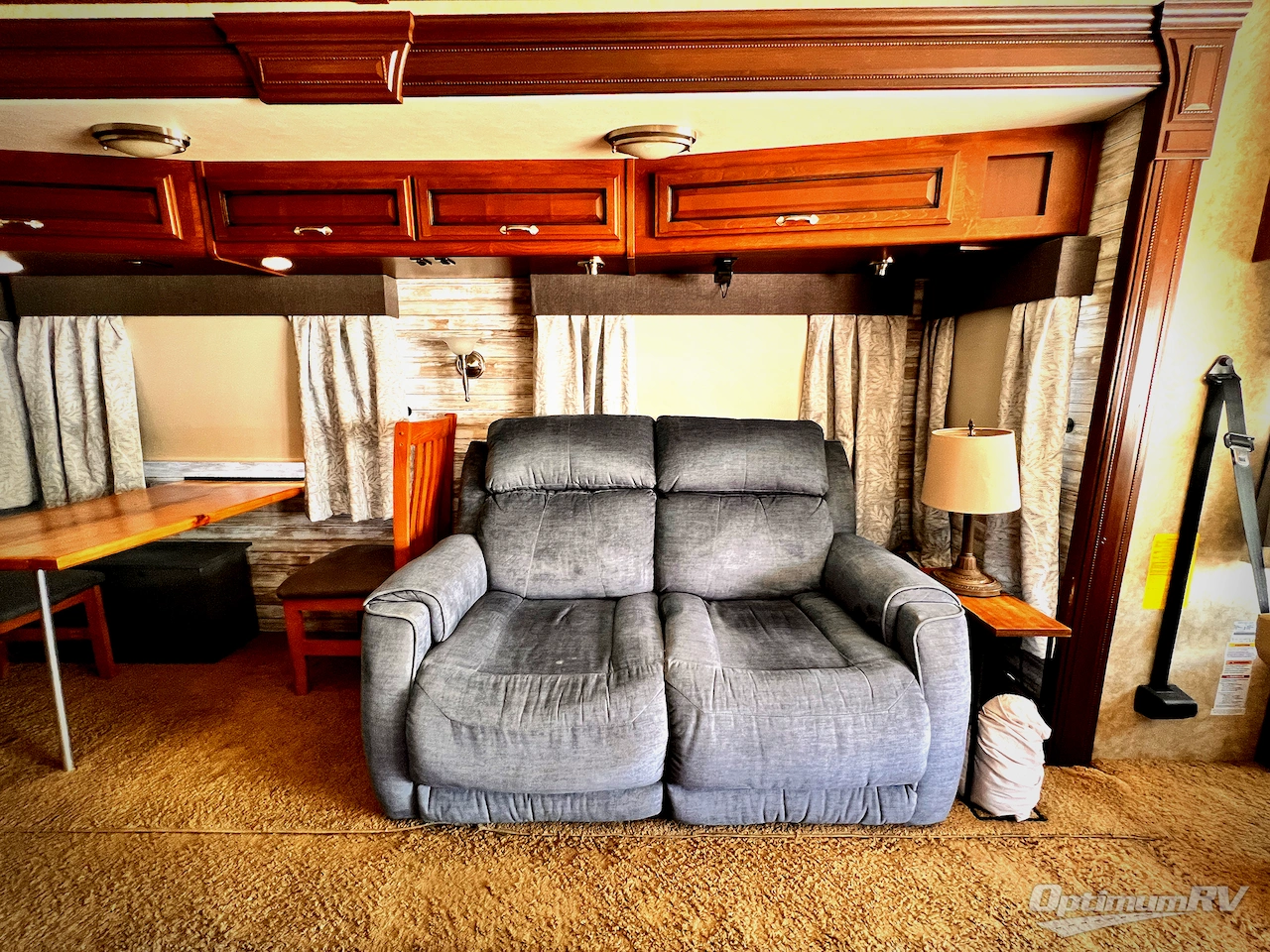 2013 Fleetwood Bounder 36E Photo 10