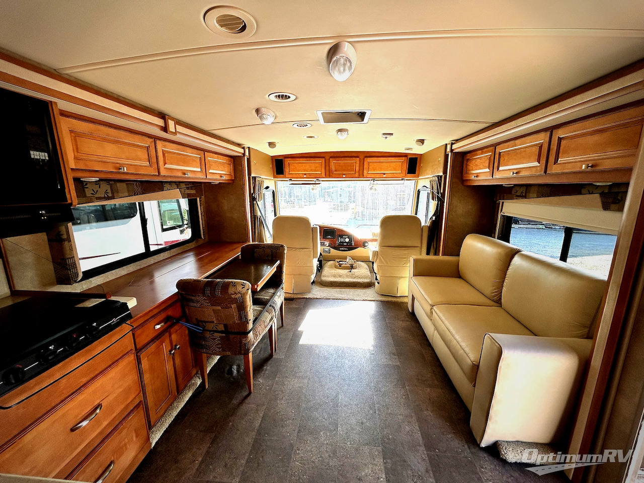 2014 Winnebago Vista 30T Photo 5