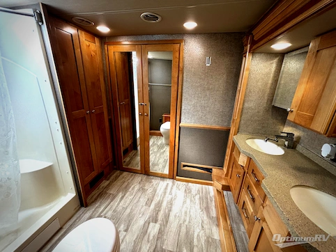 2019 VanLeigh Vilano 370GB RV Photo 2