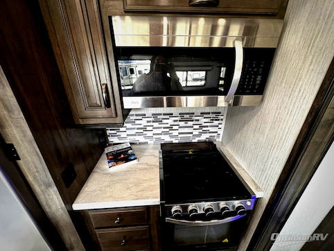 2021 Forest River Sandpiper C-Class 3440BH RV Photo 2