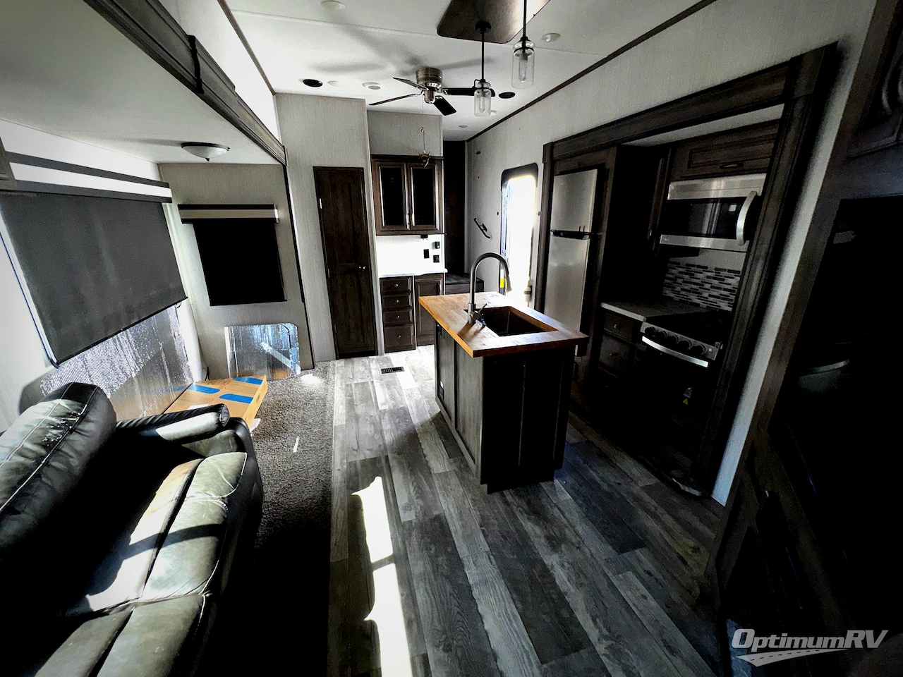 2021 Forest River Sandpiper C-Class 3440BH Photo 11