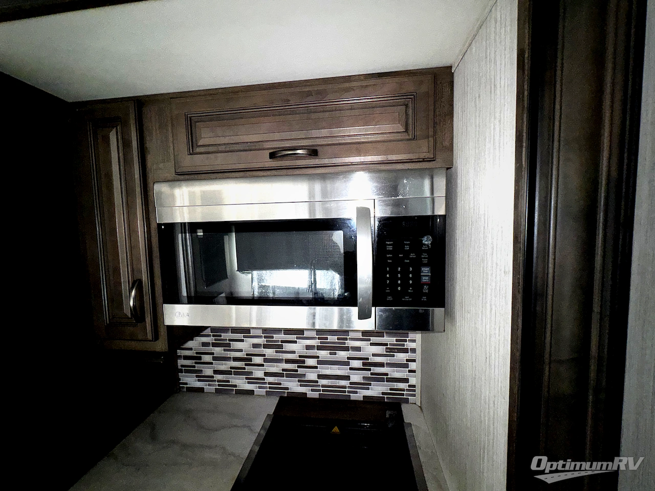 2021 Forest River Sandpiper C-Class 3440BH Photo 13