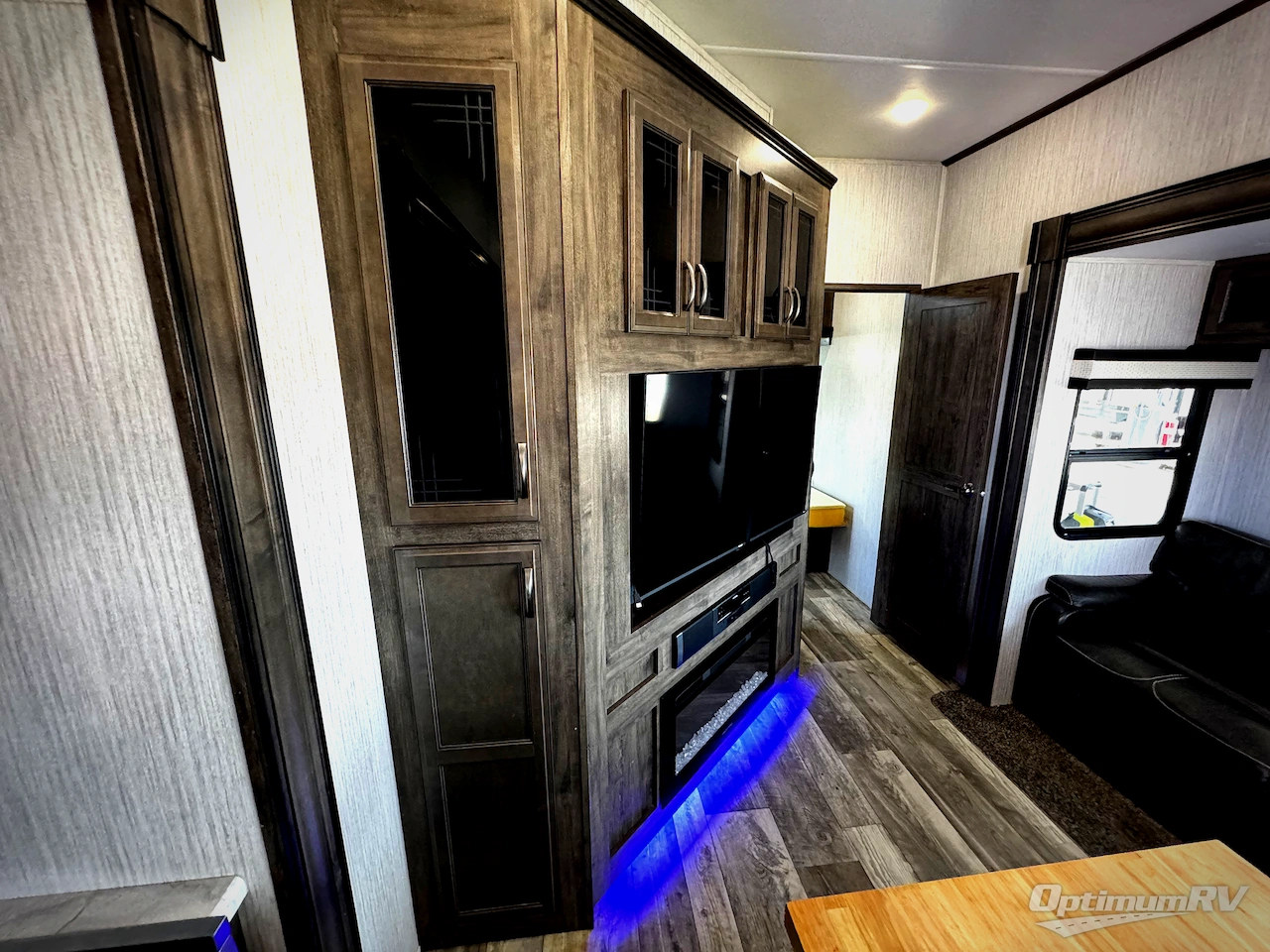 2021 Forest River Sandpiper C-Class 3440BH Photo 5