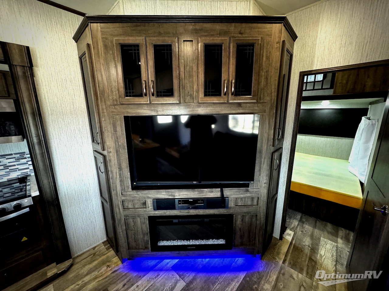 2021 Forest River Sandpiper C-Class 3440BH Photo 10