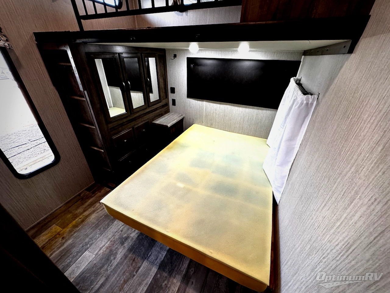 2021 Forest River Sandpiper C-Class 3440BH Photo 12