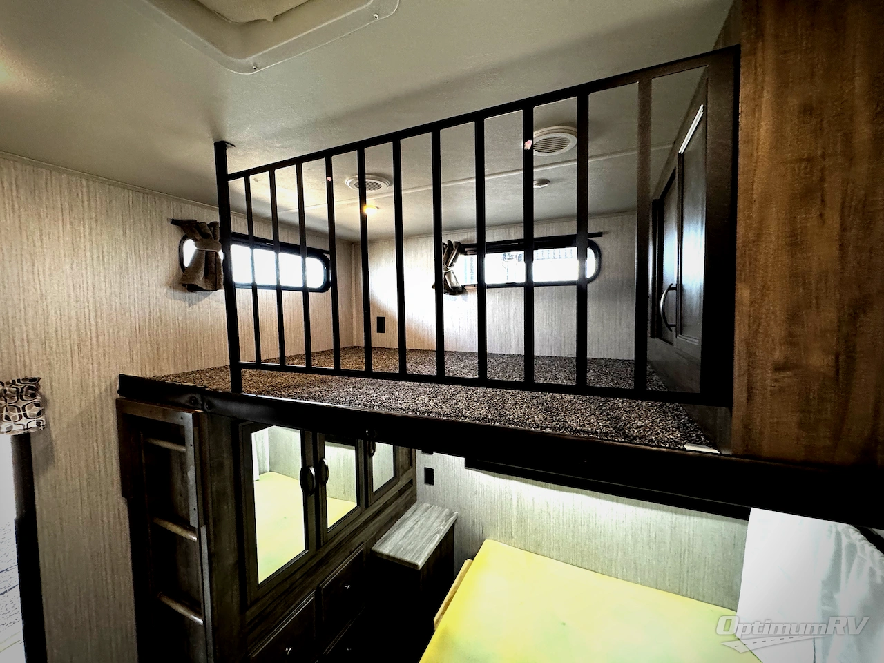 2021 Forest River Sandpiper C-Class 3440BH Photo 13