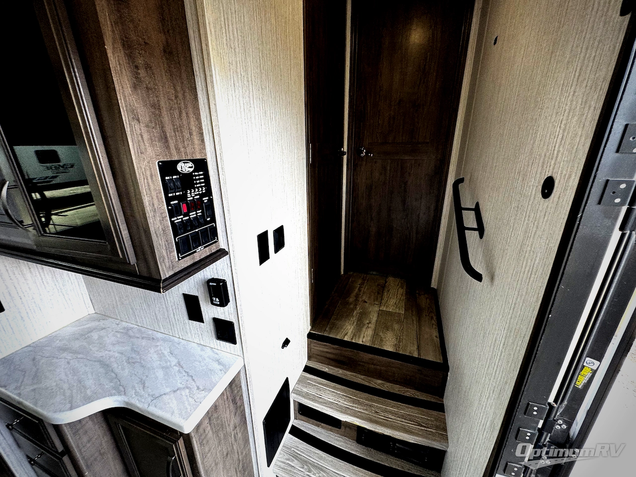 2021 Forest River Sandpiper C-Class 3440BH Photo 15