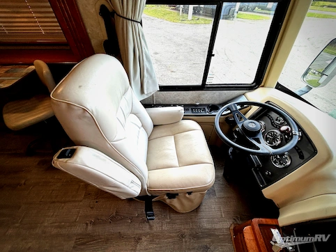 2007 Holiday Rambler Ambassador 40DFT RV Photo 2