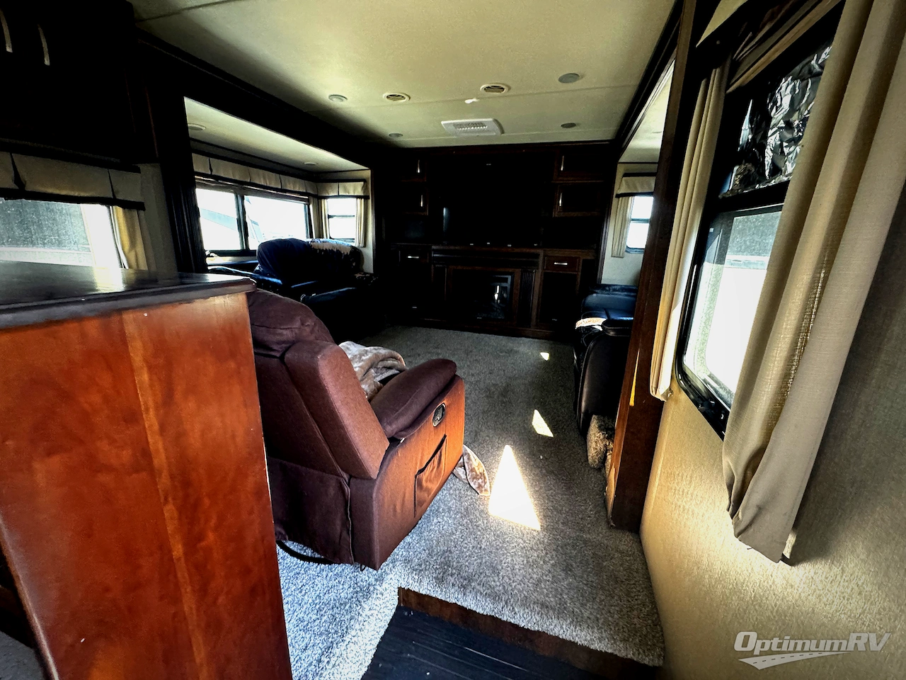 2016 Grand Design Solitude 379FL Photo 3