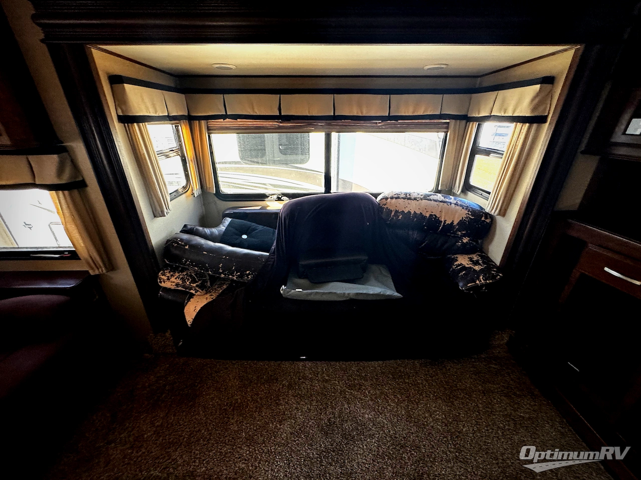 2016 Grand Design Solitude 379FL Photo 5