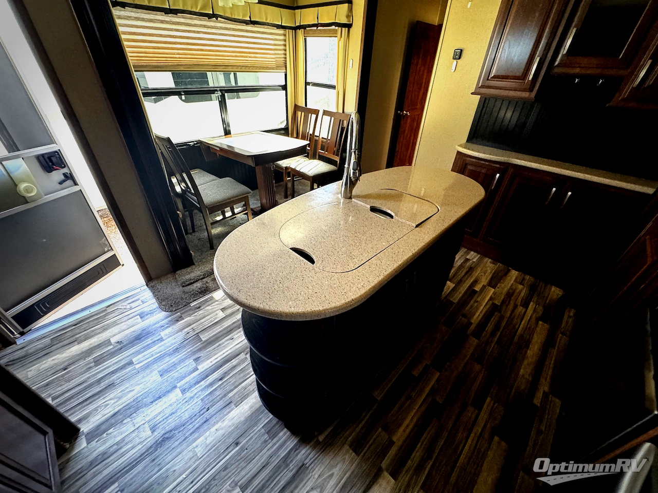 2016 Grand Design Solitude 379FL Photo 11