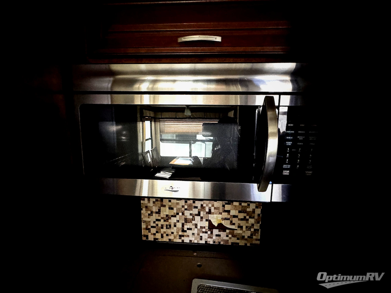 2016 Grand Design Solitude 379FL Photo 12