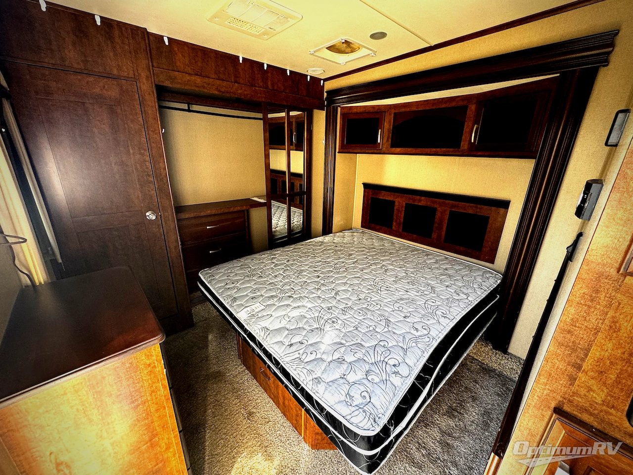 2016 Grand Design Solitude 379FL Photo 19