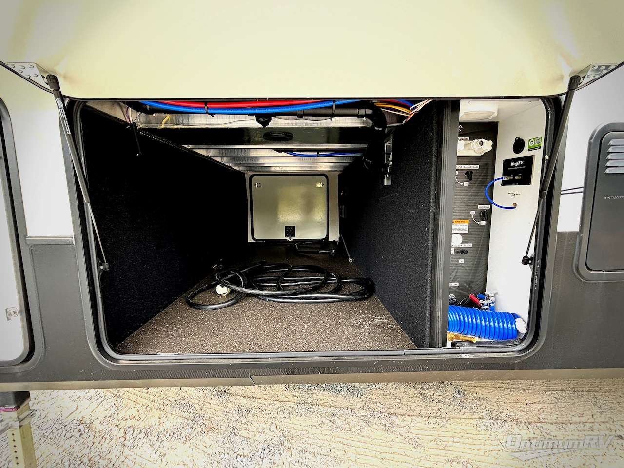 2023 Keystone Montana High Country 311RD Photo 19