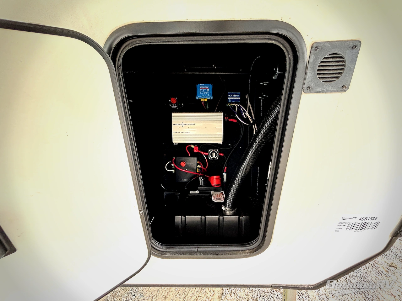 2023 Keystone Montana High Country 311RD Photo 22