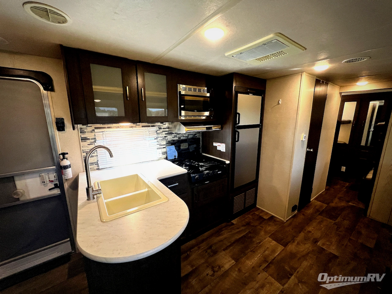 2019 Forest River Wildwood X-Lite 282QBXL Photo 8