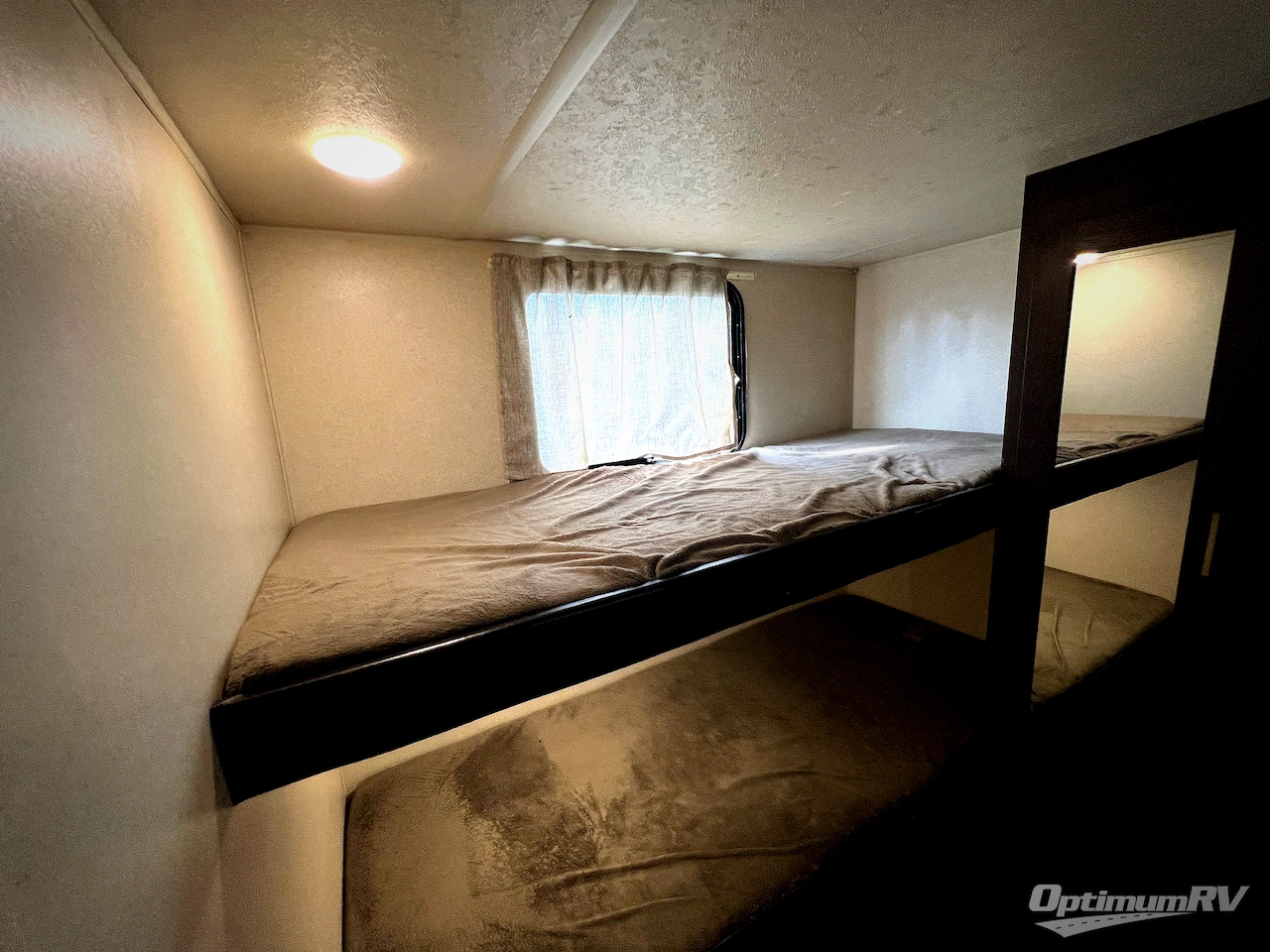 2019 Forest River Wildwood X-Lite 282QBXL Photo 14