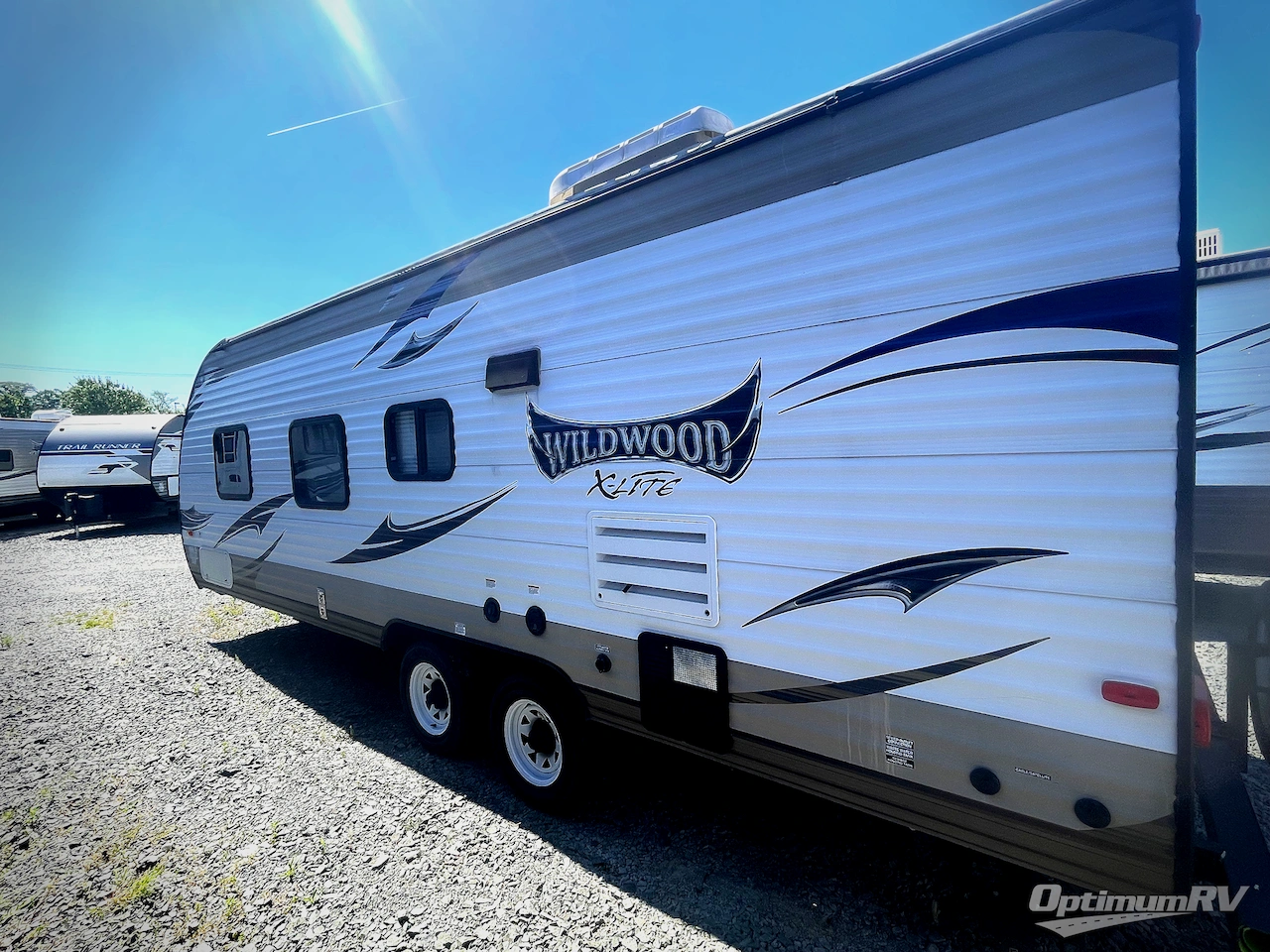 2016 Forest River Wildwood X-Lite 241QBXL Photo 1