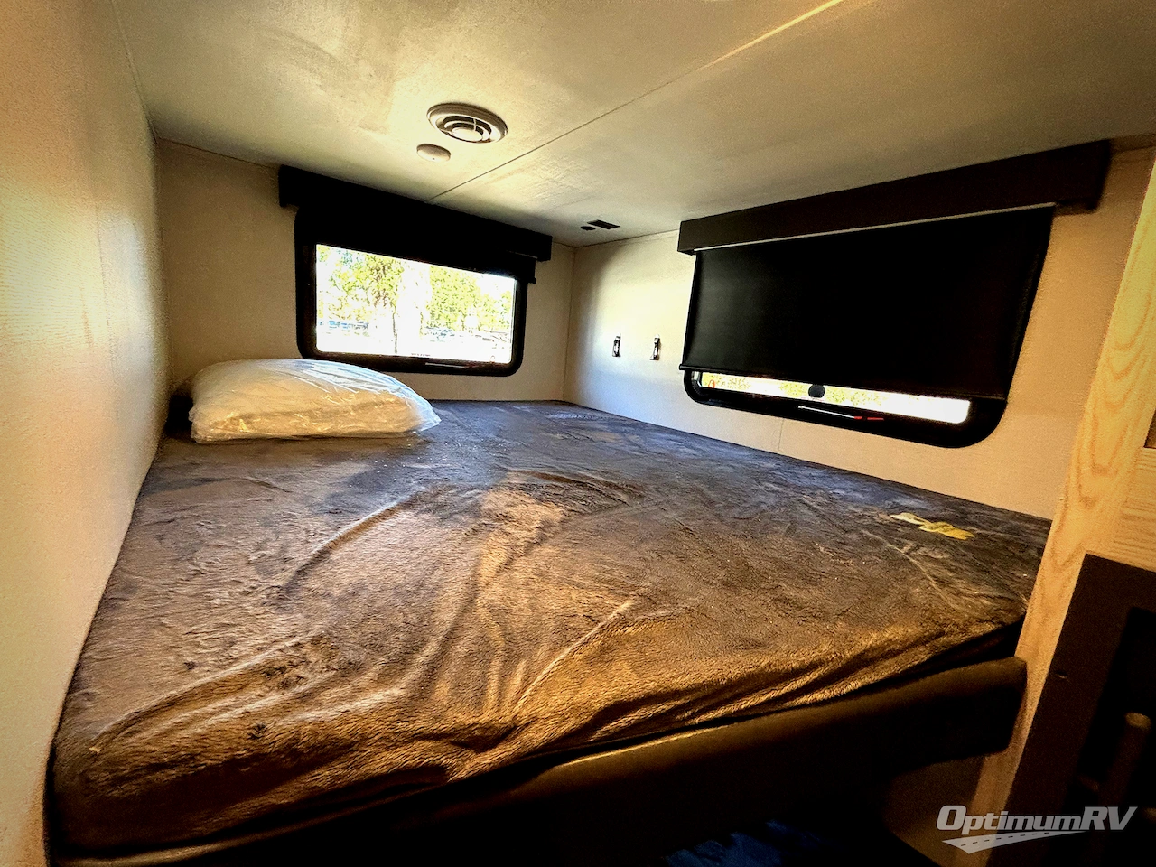 2023 Keystone Montana High Country 351BH Photo 22