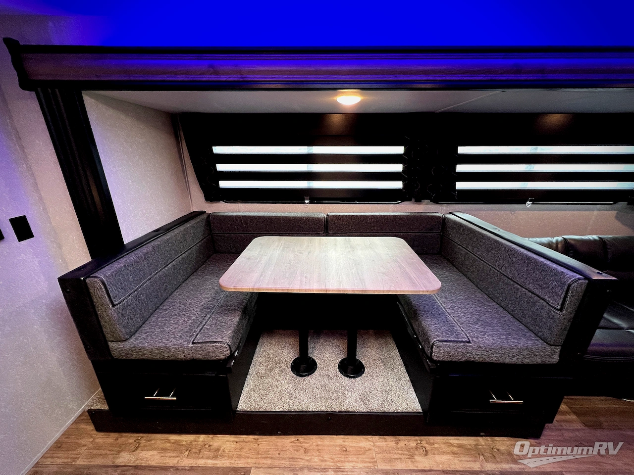 2022 Forest River Cherokee Grey Wolf 27DBH Photo 15