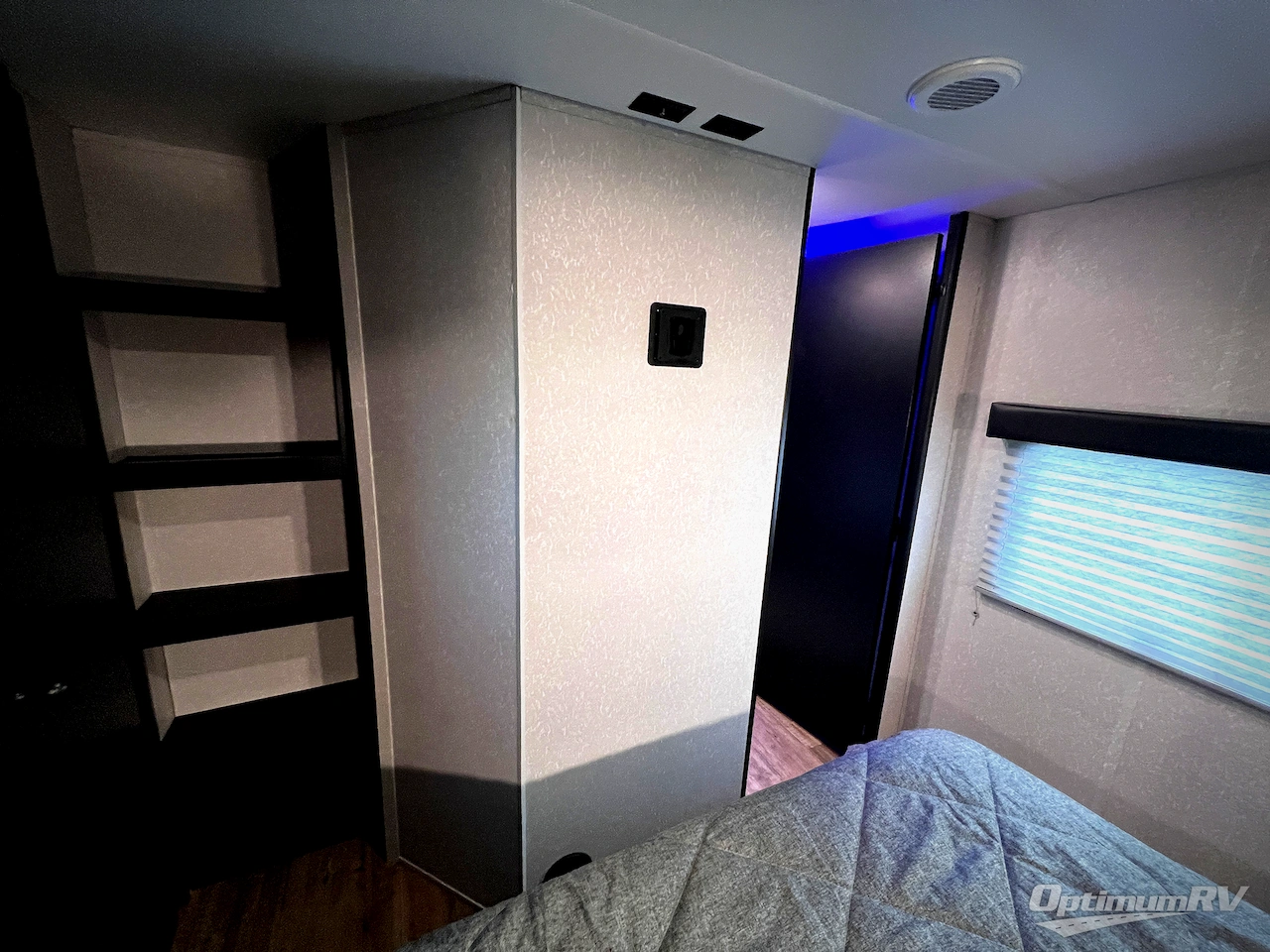 2022 Forest River Cherokee Grey Wolf 27DBH Photo 38