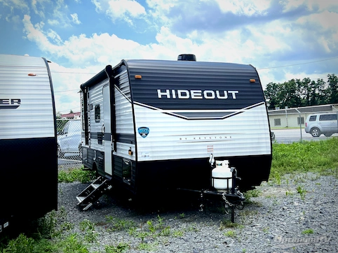 Used 2022 Keystone Hideout Single Axle 177RD Featured Photo