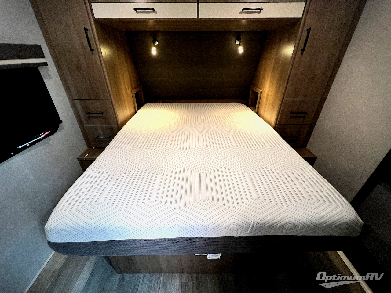 2023 Grand Design Imagine XLS 23LDE Photo 20