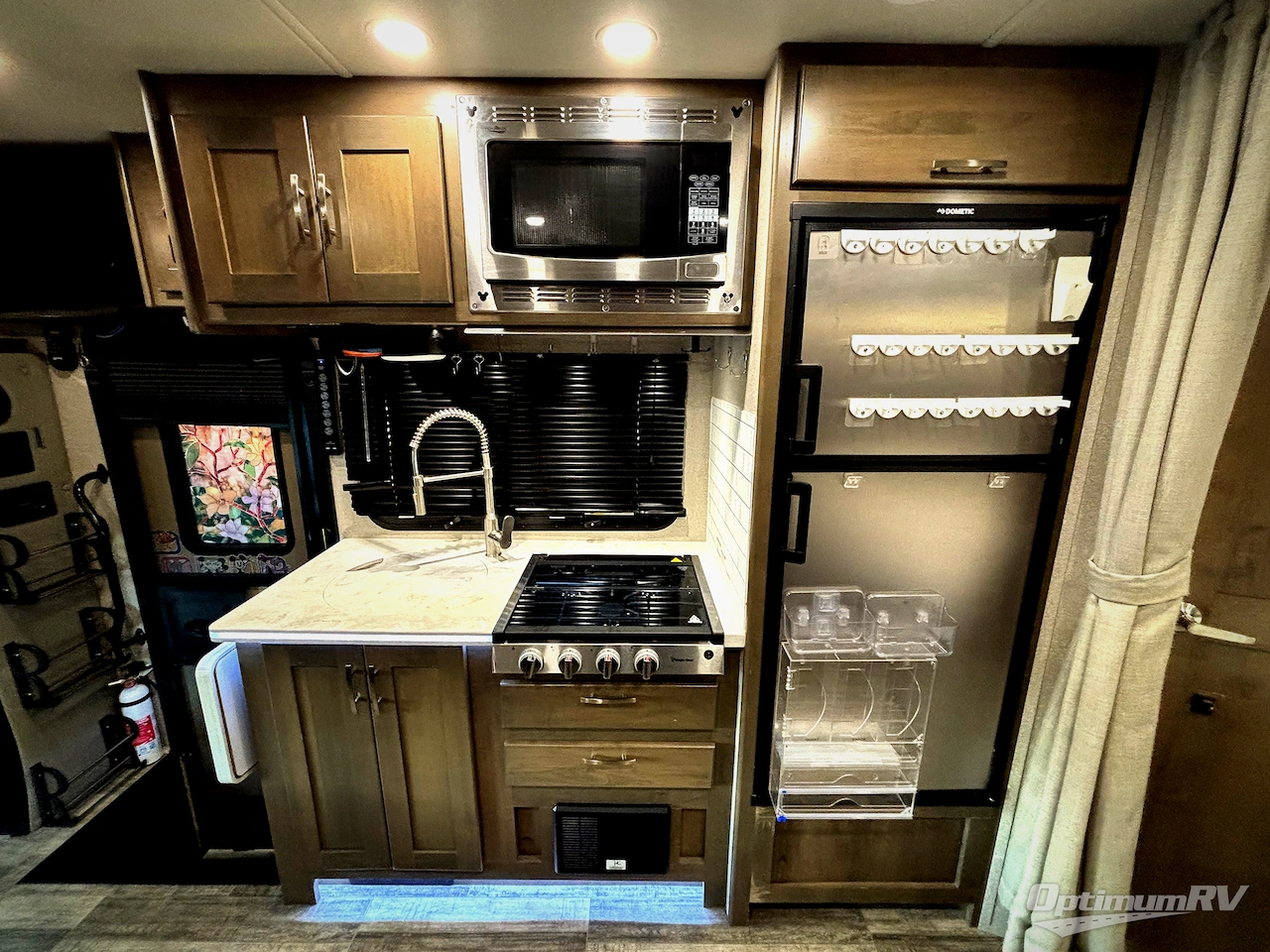 2022 Dynamax isata 3 24FW Photo 6